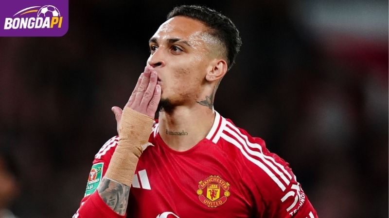 Antony đưa Manchester United vào một tình thế khó xử